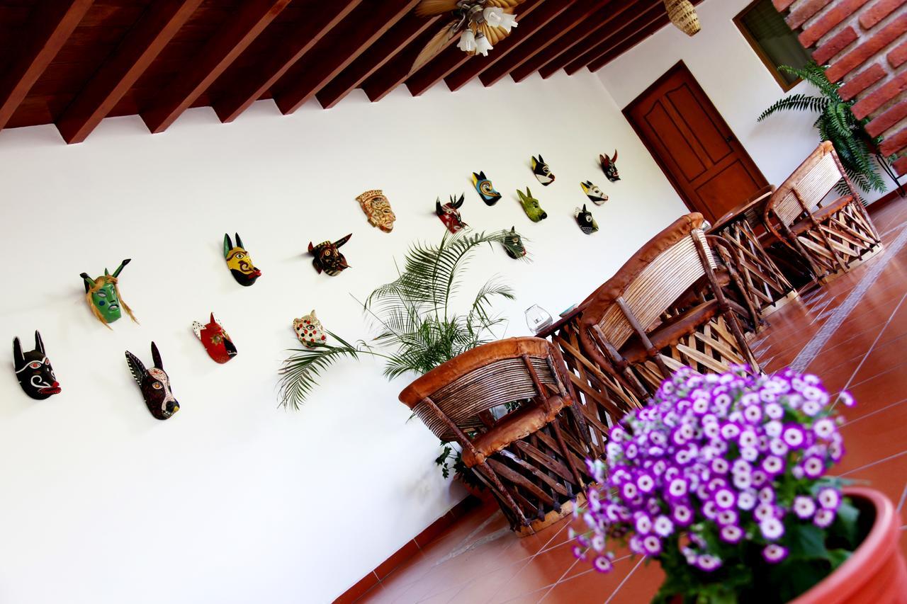 Hostal Casa Blanca By rotamundos Comala Exterior foto