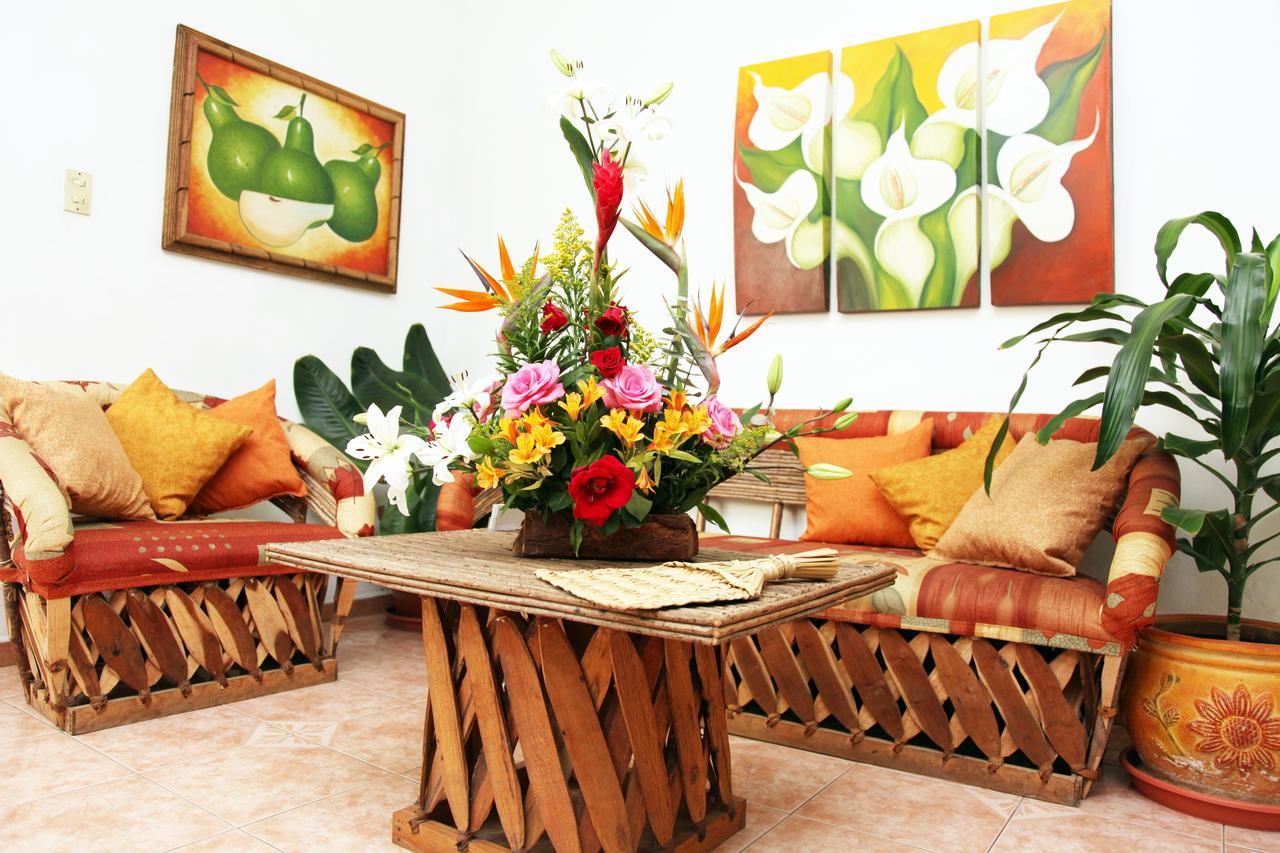 Hostal Casa Blanca By rotamundos Comala Exterior foto